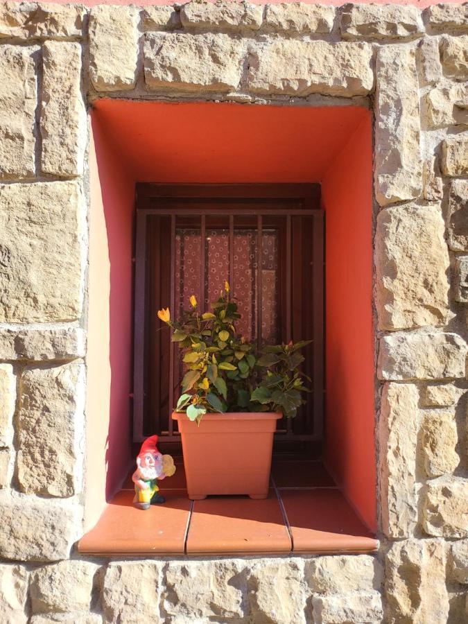 A Casa Di Luca Hotel Mediglia Exterior foto