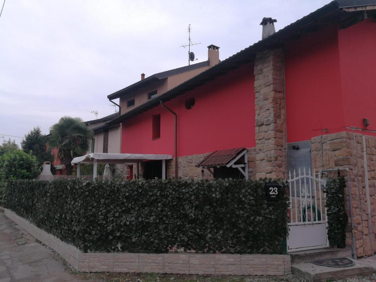 A Casa Di Luca Hotel Mediglia Exterior foto